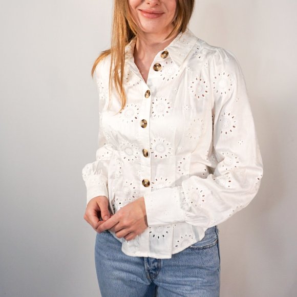 FREE PEOPLE Boho White Eyelet Button Shirt NWOT - Picture 7 of 7